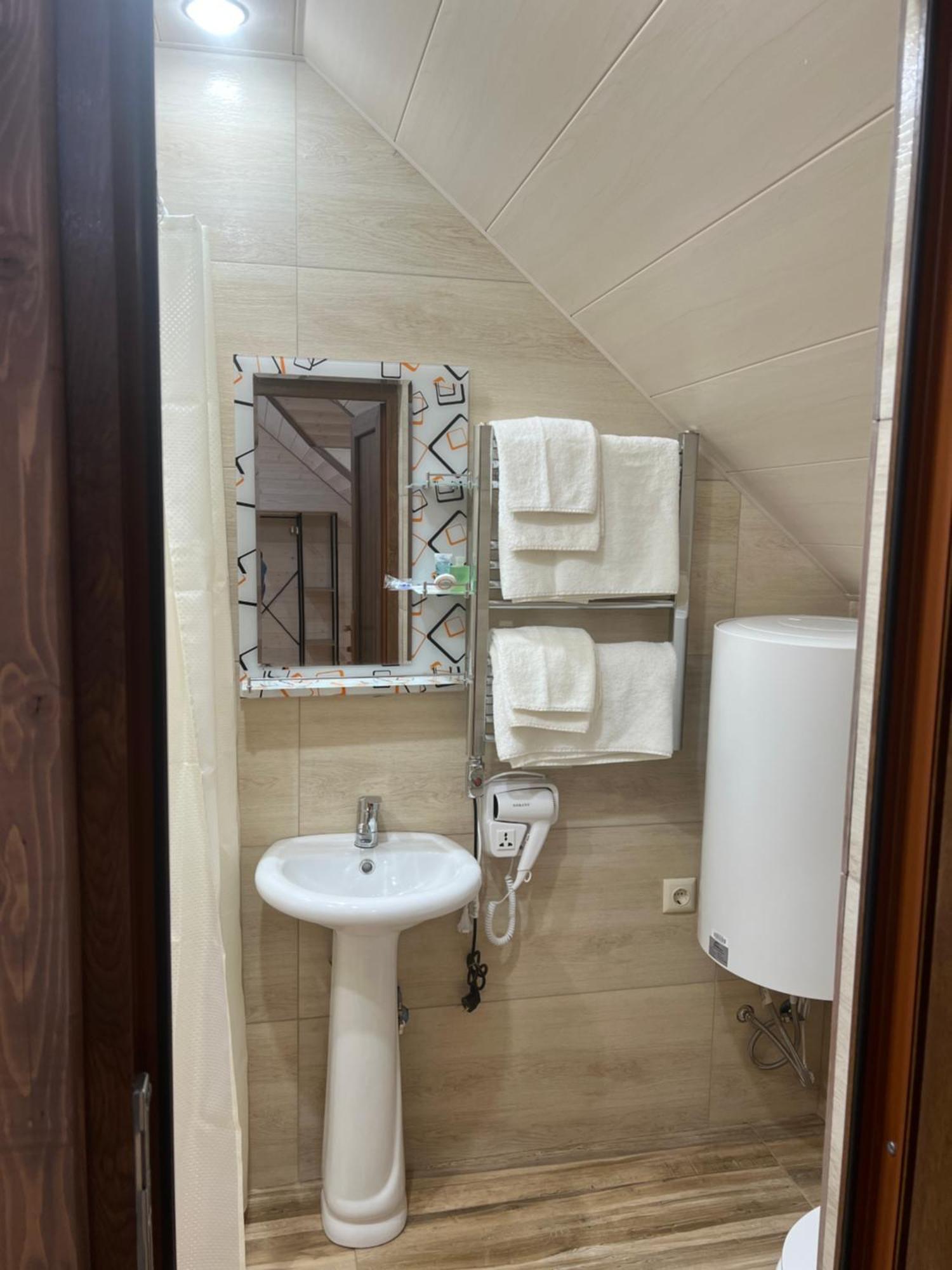 Maru House Hotel Dilijan Luaran gambar
